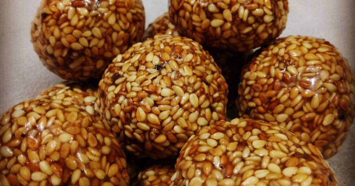 Til Gud Ke Laddu Recipe by Saba Firoz Shaikh - Cookpad