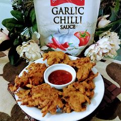 Onion, Potato mix Pakoray A picture of Onion, Potato mix Pakoray.