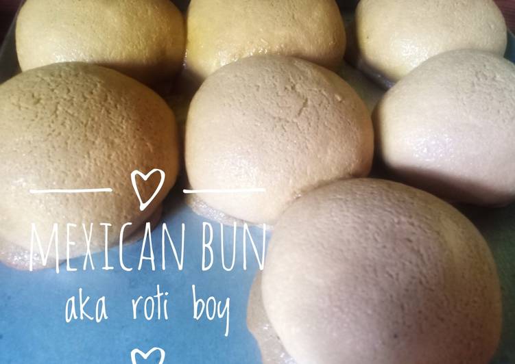 Mexican bun aka roti boy kw