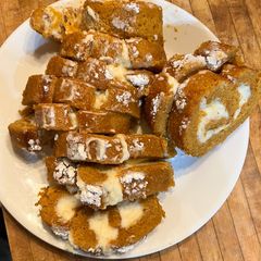 A picture of Pumpkin Roll.
