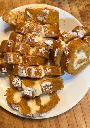 A picture of Pumpkin Roll.