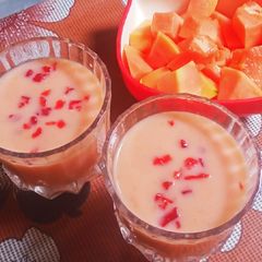 A picture of Papaya Shake.