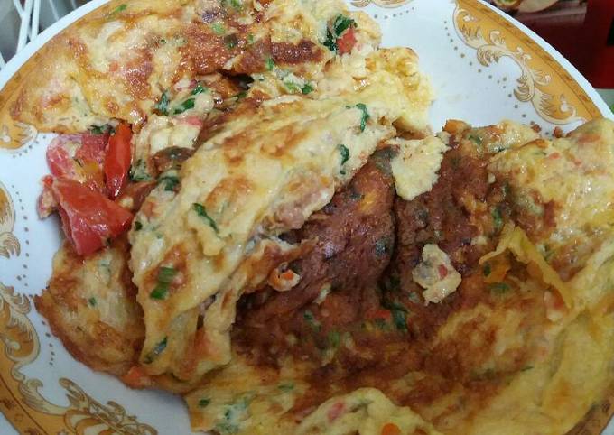 Cara Membuat Telur Sambal Kornet Goreng yang Enak