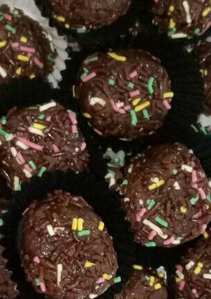 Foto resep Bola Coklat Pelangi