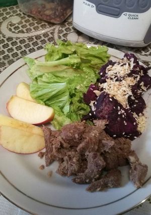 Foto resep Diet Mayo Hari 2 - Daging Goreng Ubi Ungu