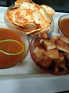 टोमॅटो सूप (tomato soup recipe in marathi) रेसिपी चे मुख्य फोटो