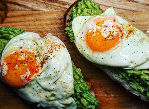 Φωτογραφία της συνταγής Egg avocado toast