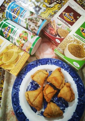 A picture of Quick and Easy Dal samosa.
