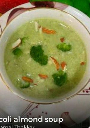 A picture of Broccoli almond soup.