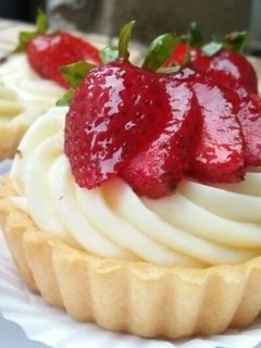 صورة لوصفة تارتولات بالفراولة