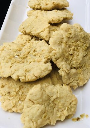 A picture of Messy cookies.