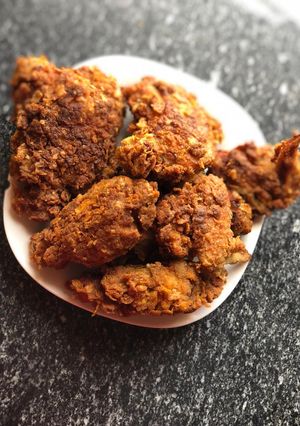 A picture of KFC chicken.
