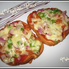 A picture of Vegetable Bread Pizza.