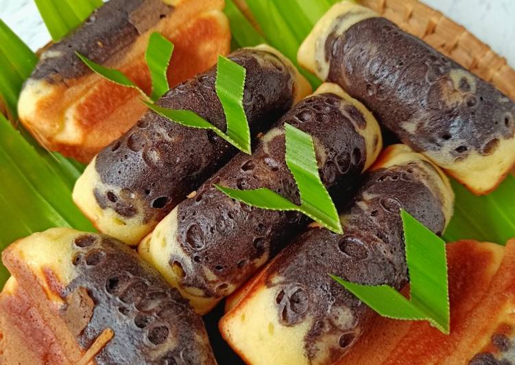 Cara Gampang Membuat 694. Kue Pukis Coklat Vanila, Enak Banget