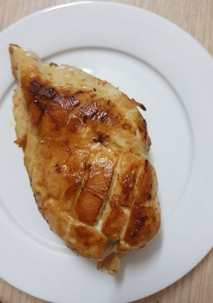 Hình của món Lườn gà áp chảo.
