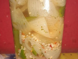 Conserva de cebollas y morrones al escabeche