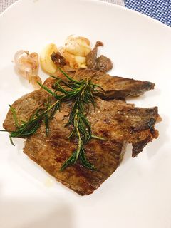 Hình của món Steak 🥩.