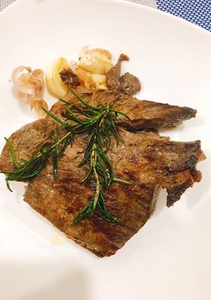 Hình của món Steak 🥩.