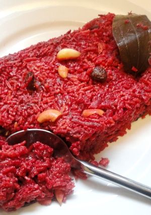 A picture of Beetroot Pulao.