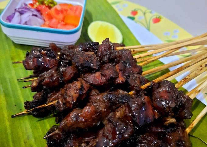 Langkah Mudah untuk Menyiapkan Sate daging khas Idul Adha Anti Gagal