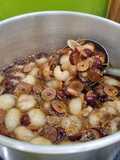 Mixed Longan and Fruit Sweet Soup (Chè Nhãn Nhục Thập Cẩm)