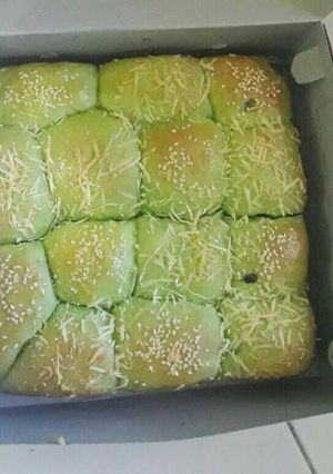 Foto resep Roti kasur pandan isi coklat dan strawberry 😉