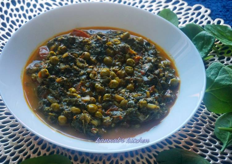 Guide to Make Kashmiri matar palak