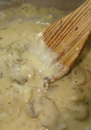 A picture of Mushroom sauce.