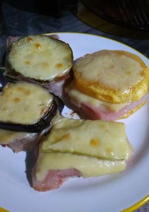 Una foto de Zapallitos berenjenas o Zucchini