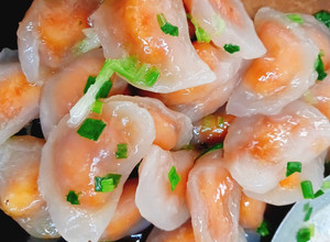 Hình của món Bánh bột lọc nhân tôm.