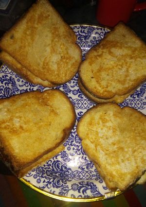 A picture of Toast mayai.