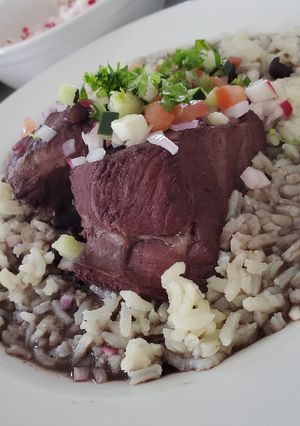 Una foto de Frijol con puerco