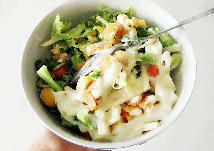 Apple Cheese Salad