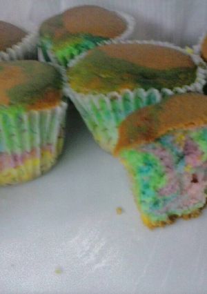 Una foto de Cupcakes de colores