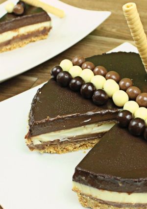 Foto principal de Tarta de 3 Chocolates SIN HORNO y Fácil