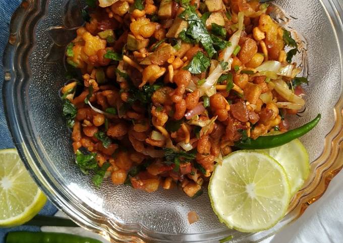 बूंदी भेल (Boondi Bhel recipe in Hindi) रेसिपी बनाने की विधि in Hindi by Anamika Bhatt - Cookpad