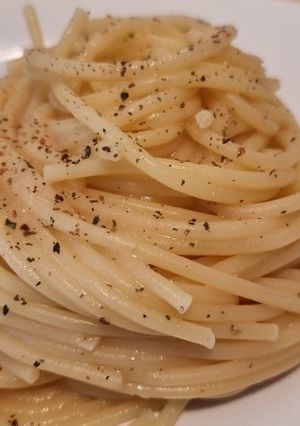 Una foto de Spaghetti Cacio e Pepe