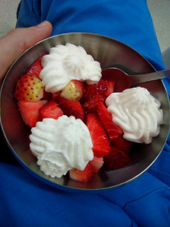 Una foto de Fresas con nata vegana