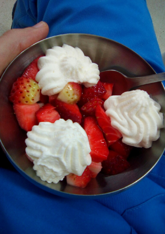 Una foto de Fresas con nata vegana