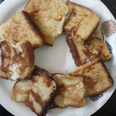 A picture of French toast.