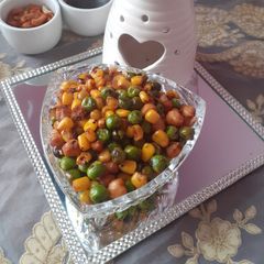 A picture of Roasted peas and corn salad.