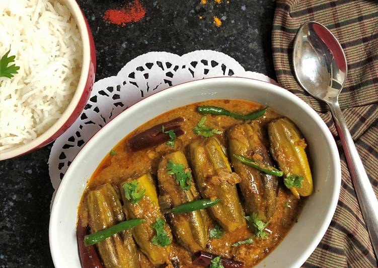 Step-by-Step Guide to Make Ultimate Doi Potol (Parwal in Yoghurt Gravy)