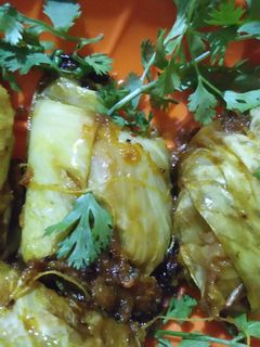 A picture of Stuffed patta gobhi.