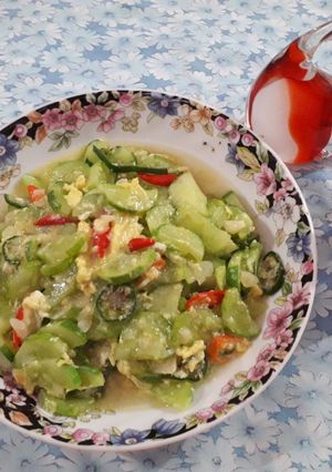 Foto resep Tumis Timun Telur