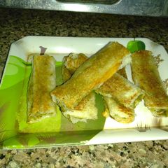 Paneer bread roll A picture of Paneer bread roll.