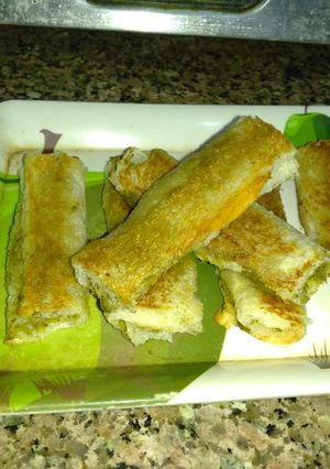 A picture of Paneer bread roll.