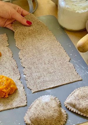 Una foto de Pastas rellenas de Calabaza al horno y queso - Sin Gluten