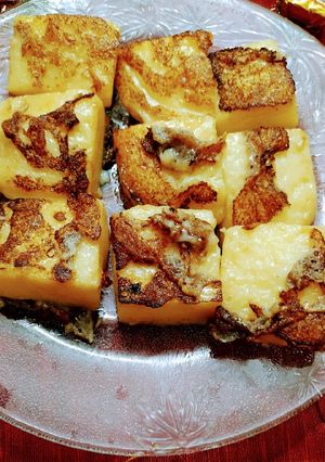 A picture of Fried Custard Pudding.