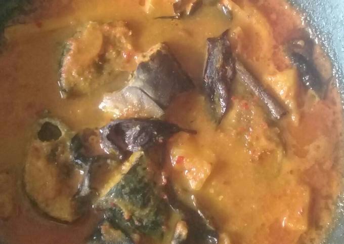 Gulai ikan tongkol nanas