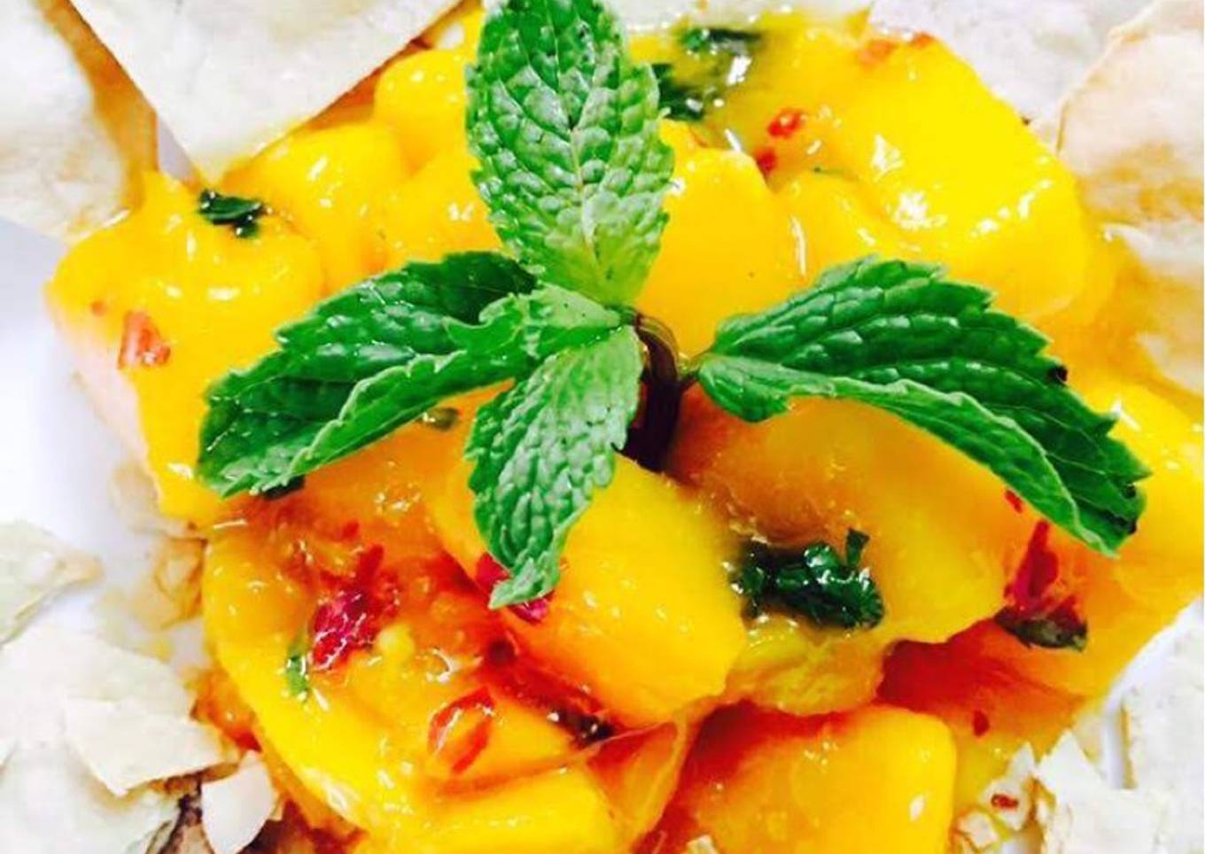 Mango mint salsa